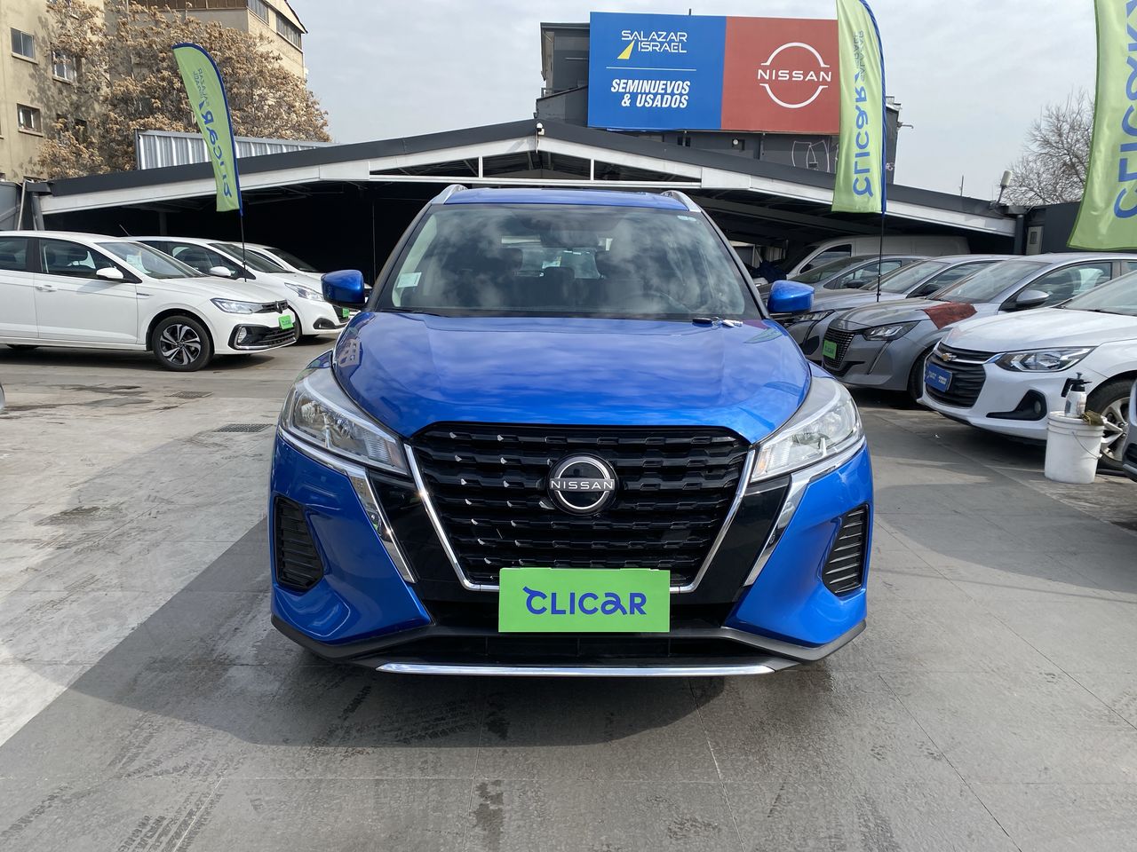NISSAN - 2