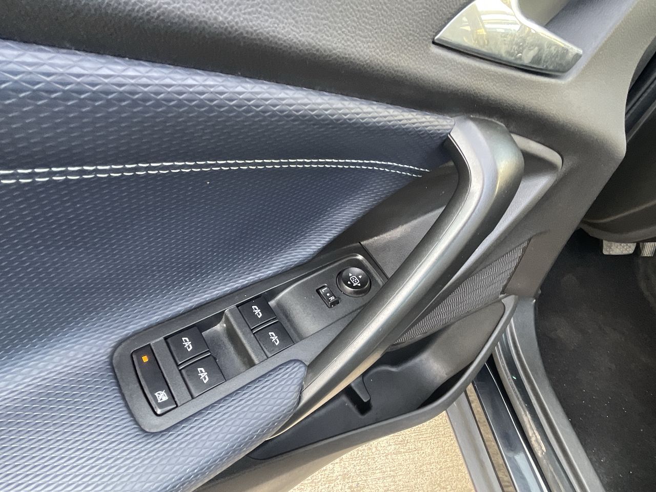 CHEVROLET - 20