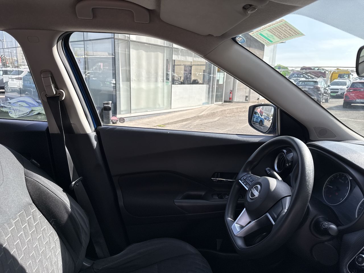 NISSAN - 8