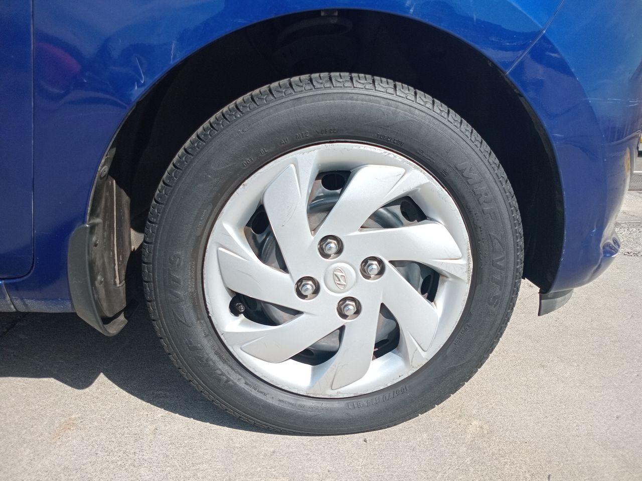 HYUNDAI - 15