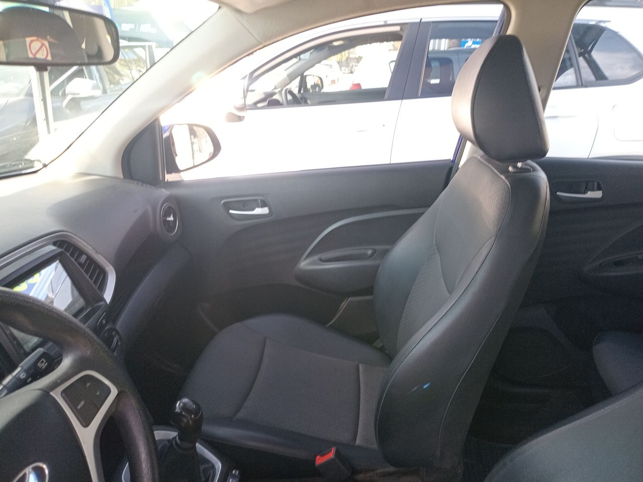 HYUNDAI - 10