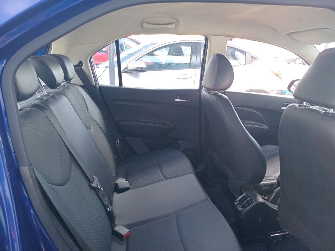HYUNDAI - 13