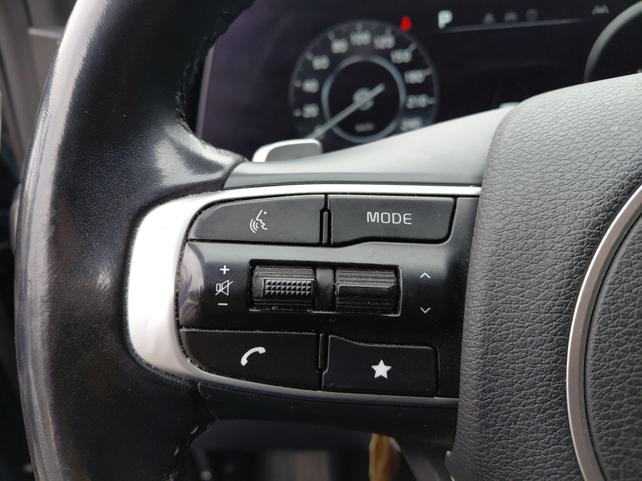 KIA Sportage — foto 18 de 28