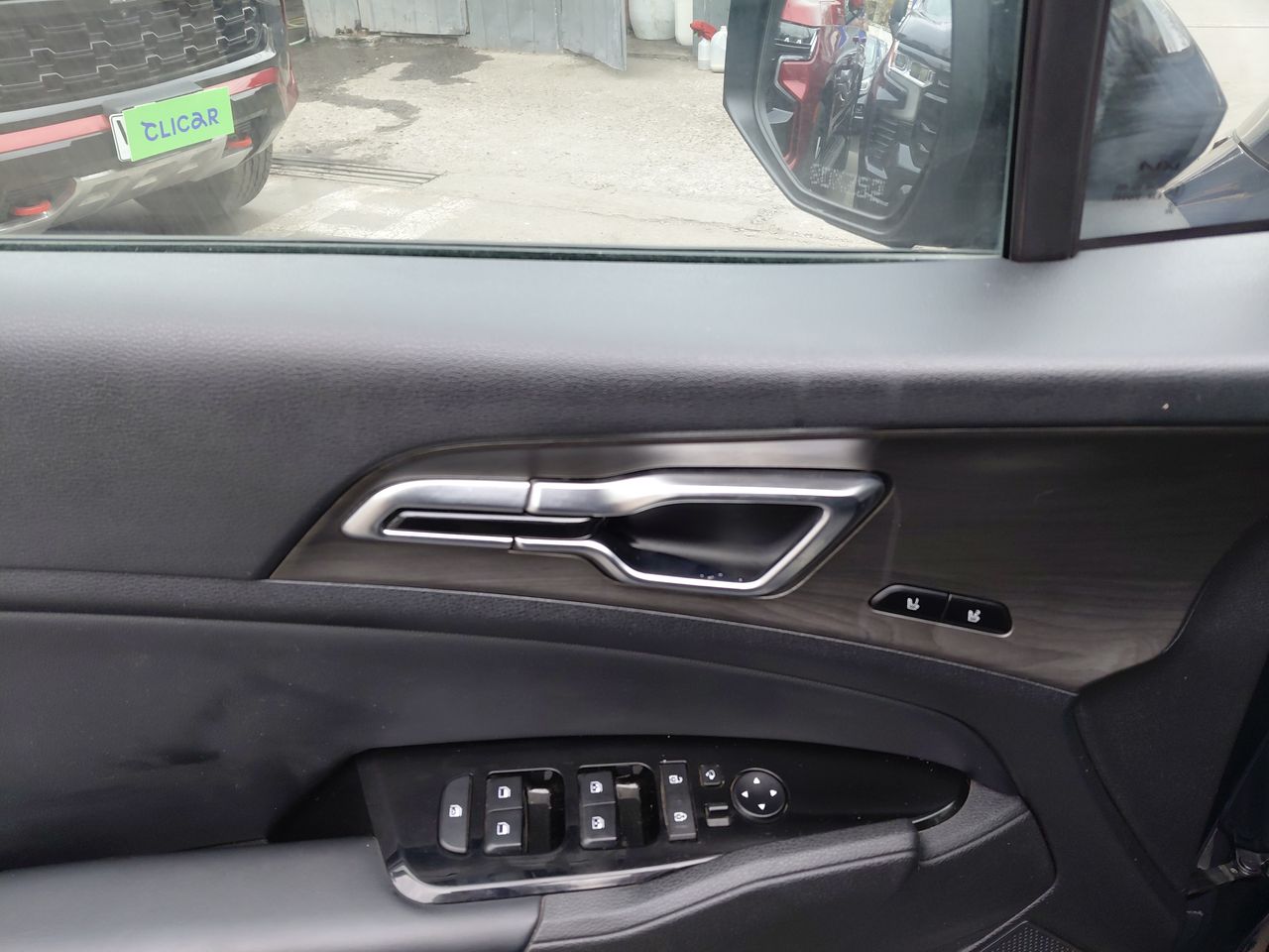 KIA Sportage — foto 14 de 28