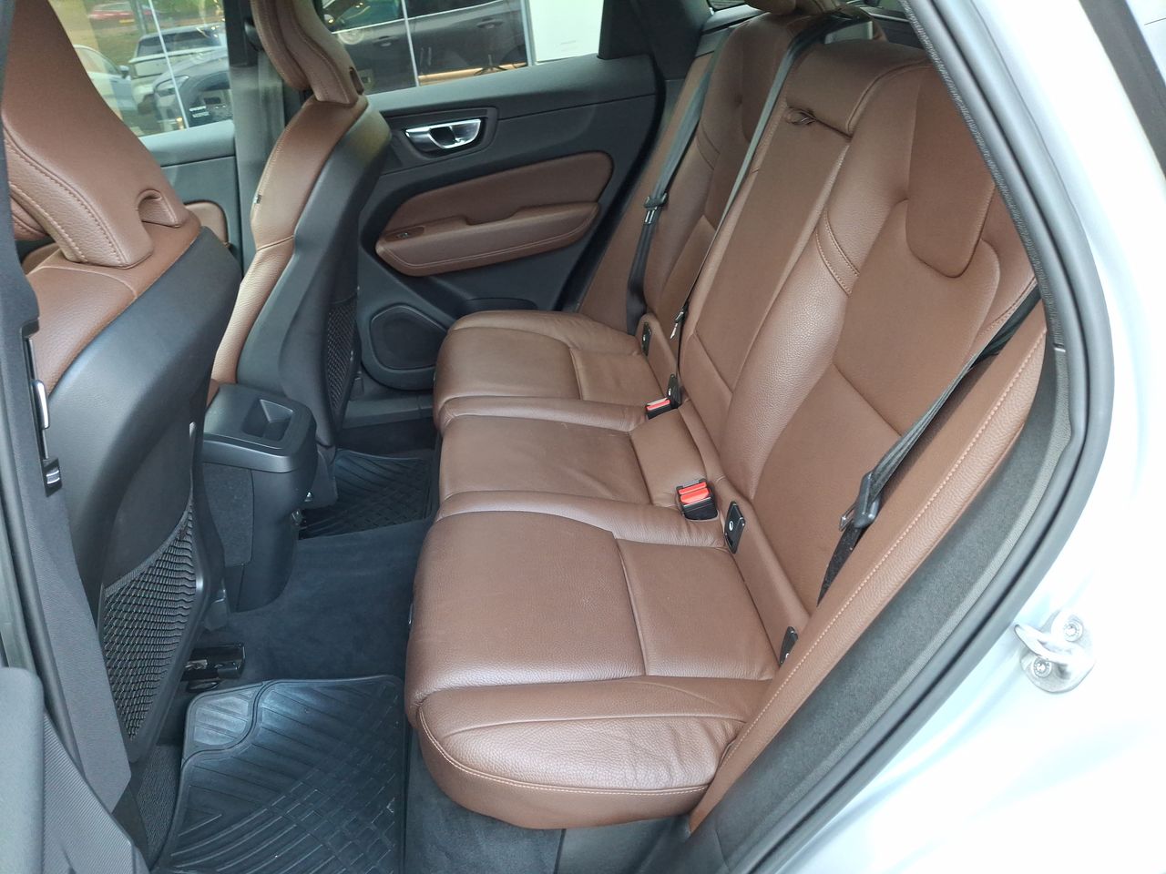 VOLVO - 35