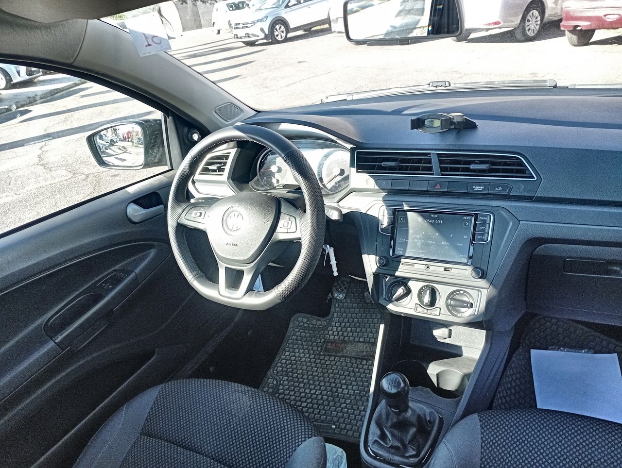 VOLKSWAGEN - 9