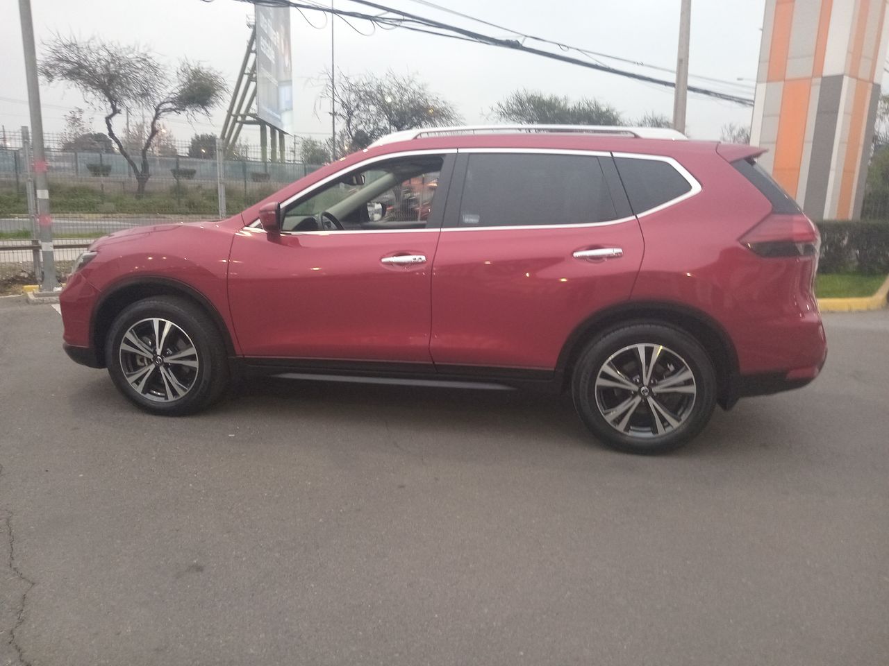 NISSAN - 4