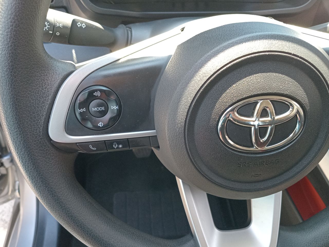 TOYOTA - 27