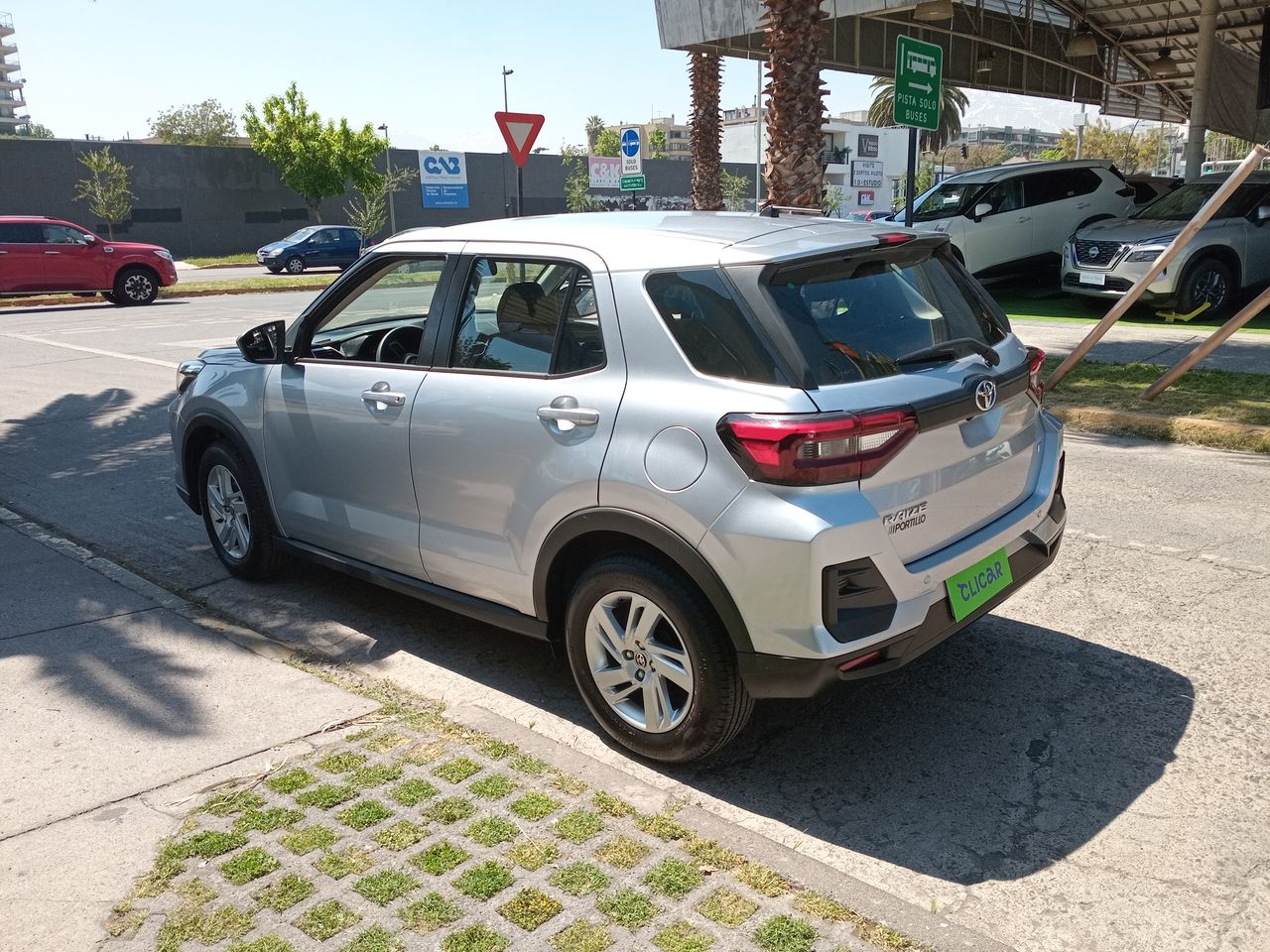TOYOTA - 4