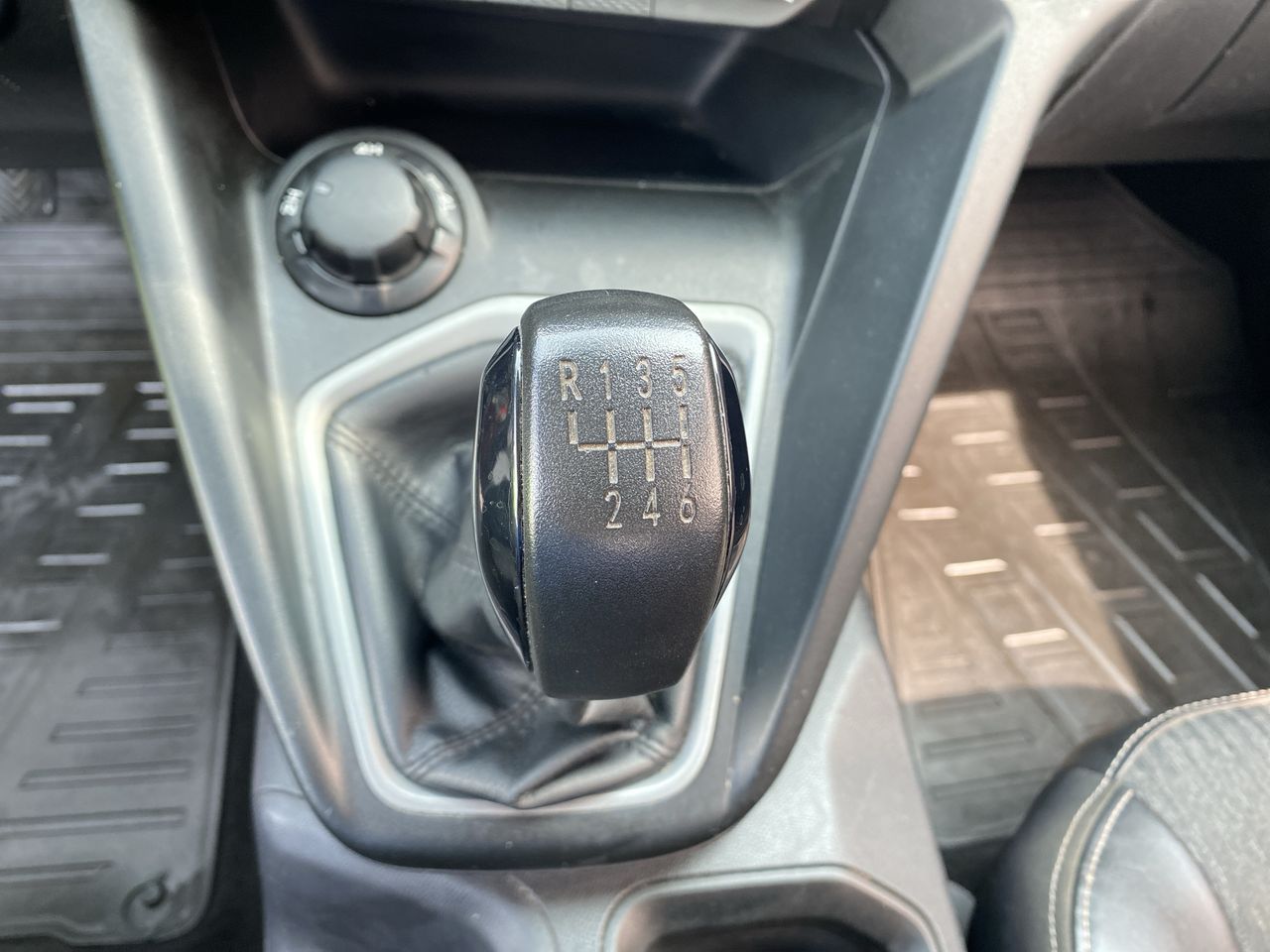 PEUGEOT - 30