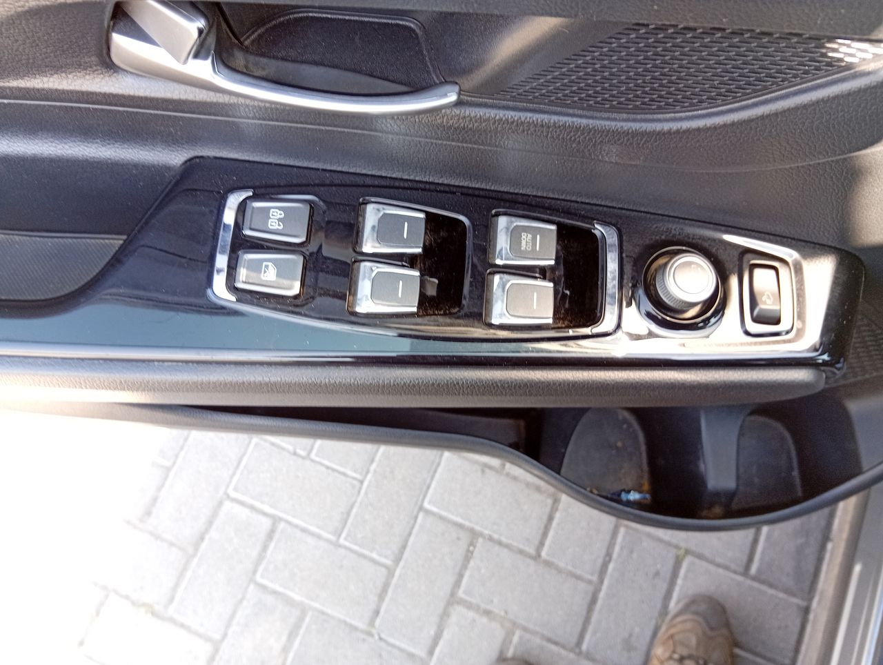 SSANGYONG - 19