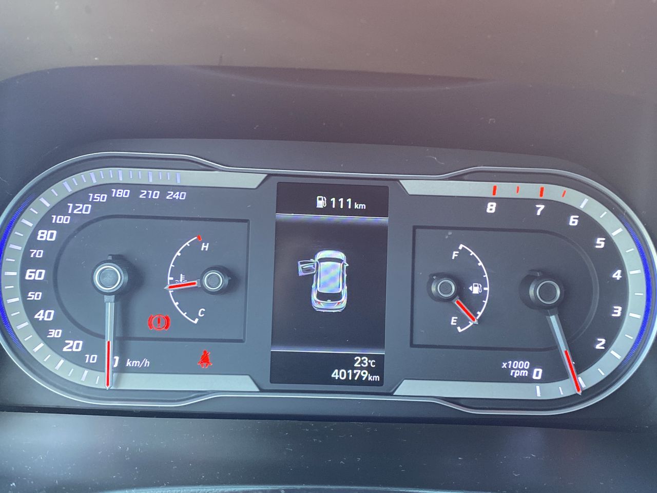 HYUNDAI - 27