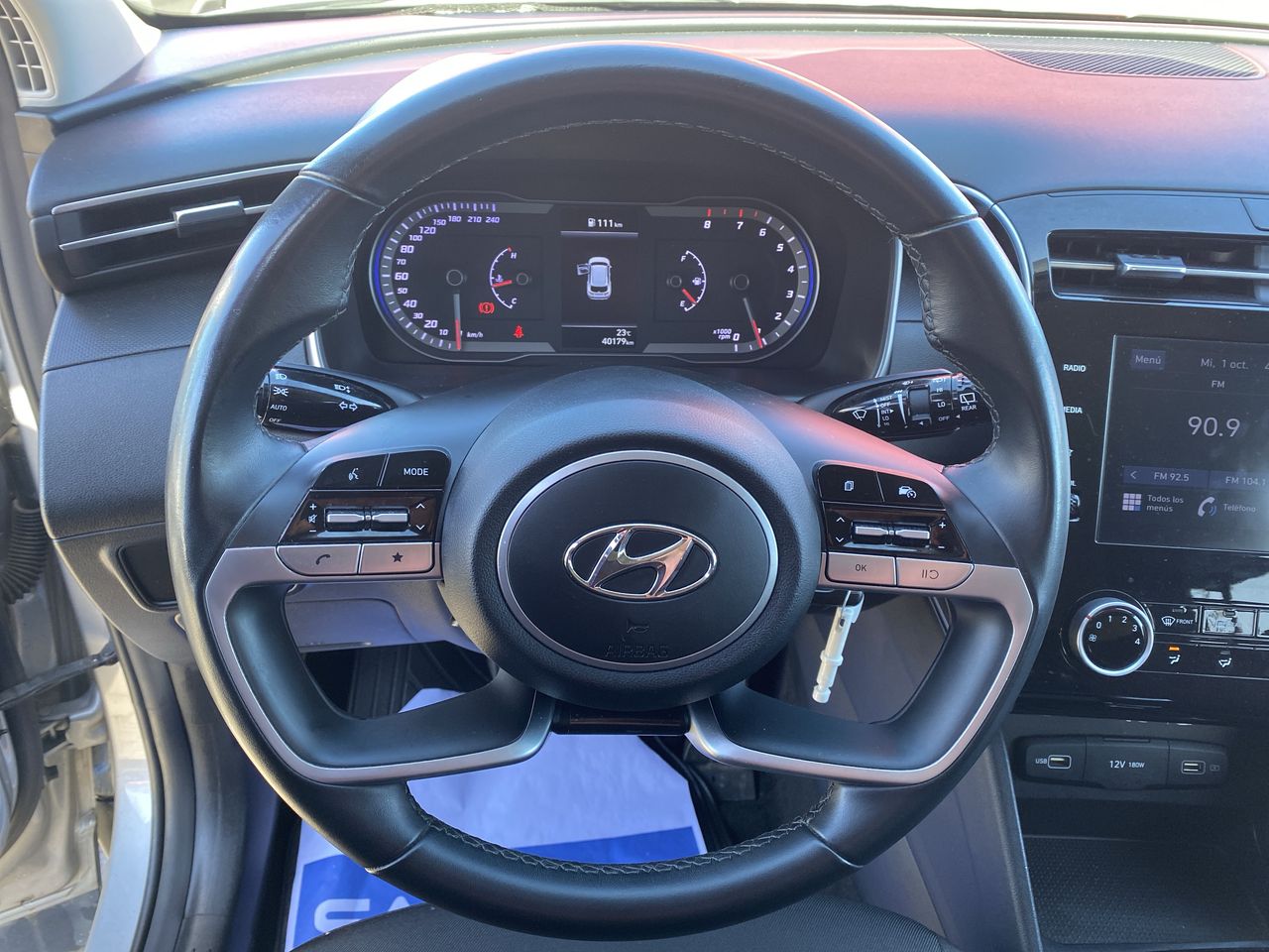 HYUNDAI - 25