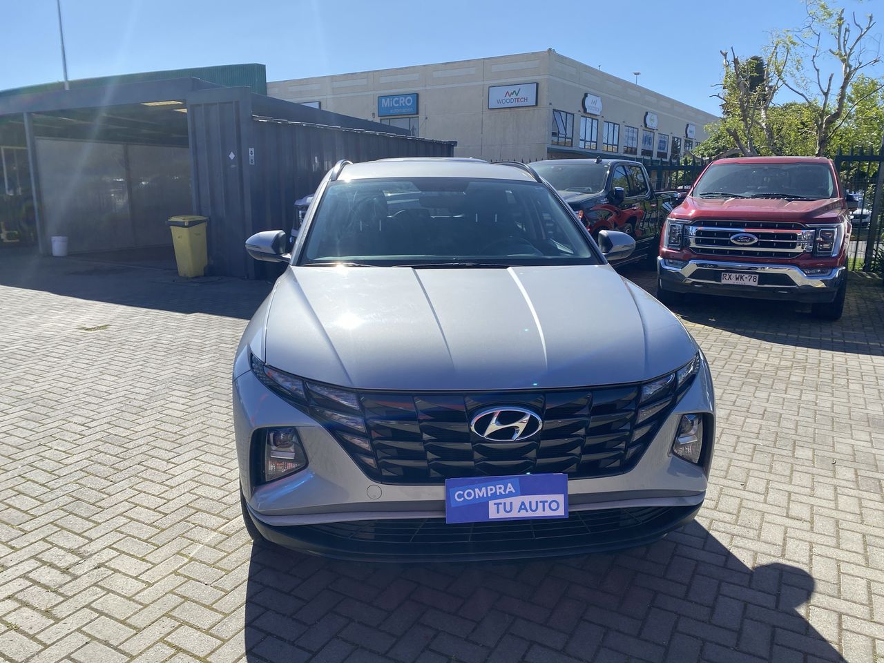 HYUNDAI - 2