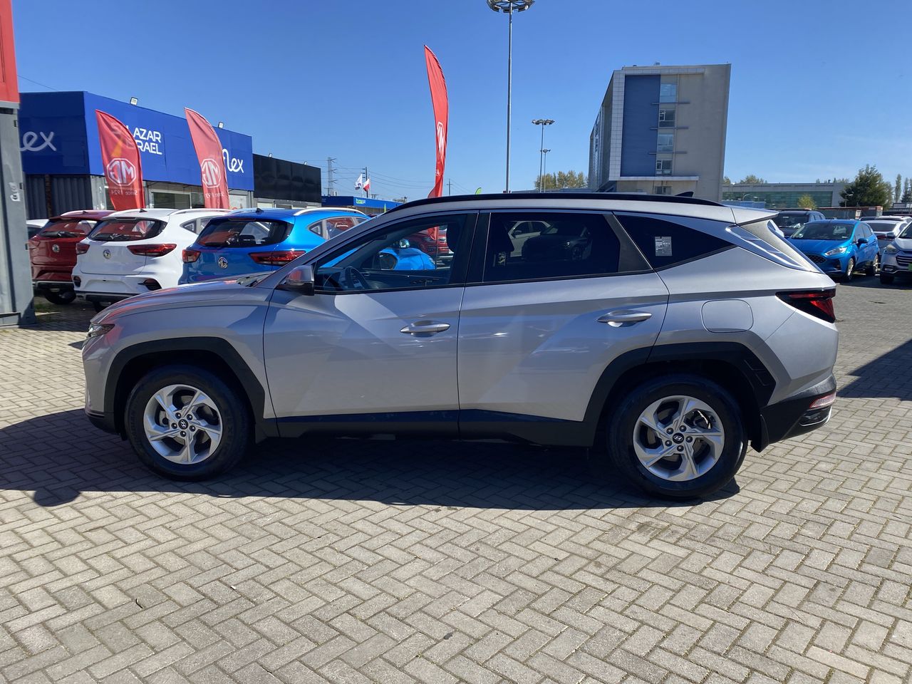 HYUNDAI - 4