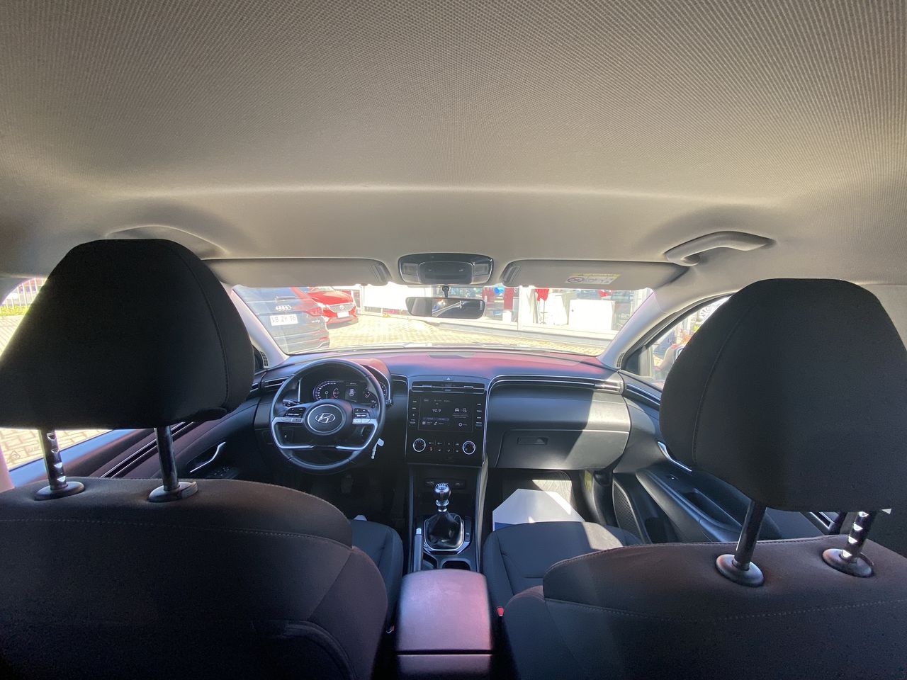 HYUNDAI - 9