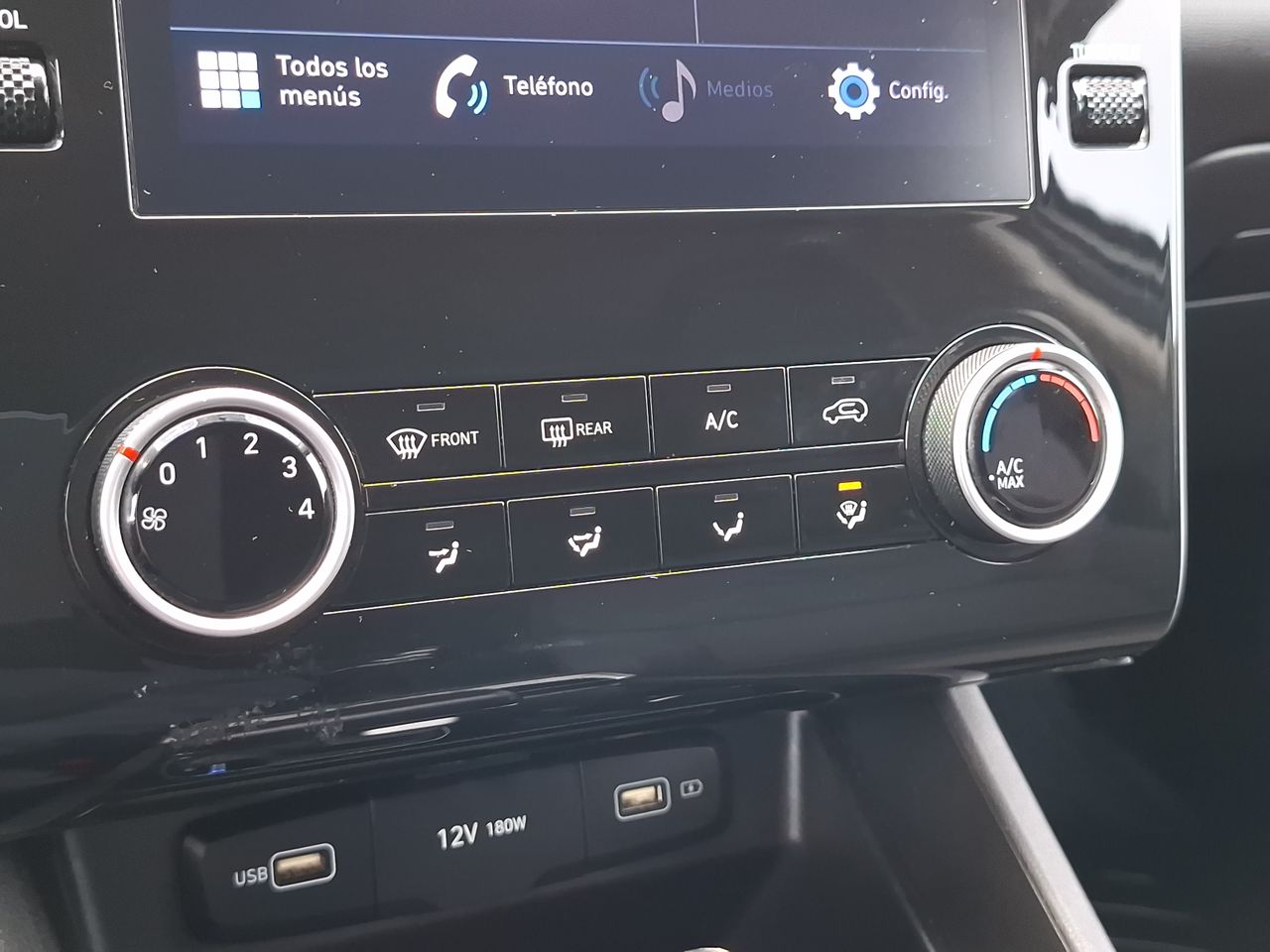 HYUNDAI - 23
