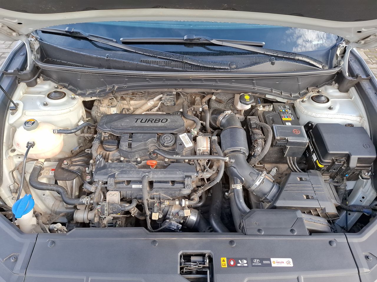 HYUNDAI - 10