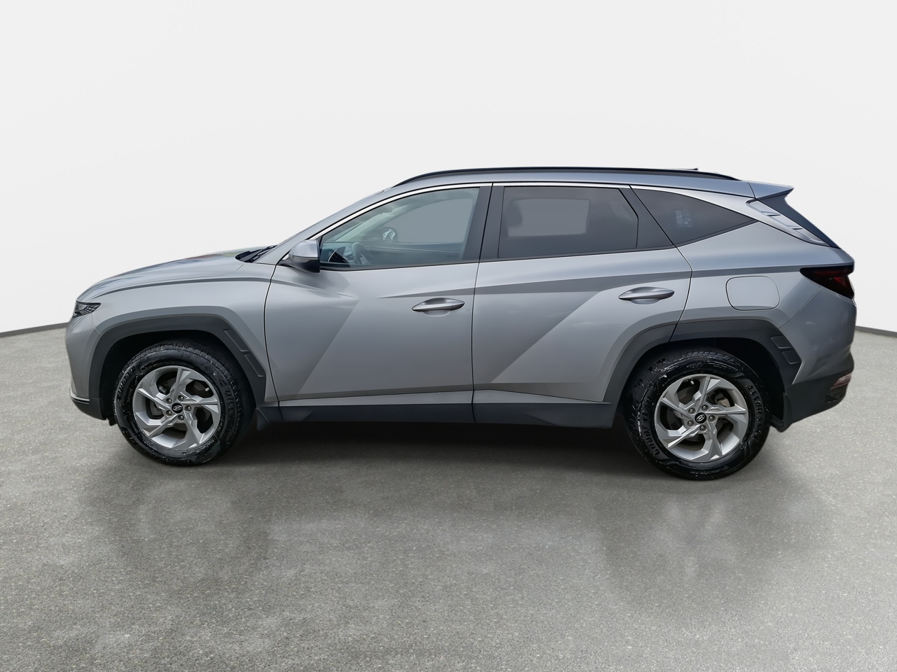 HYUNDAI - 4
