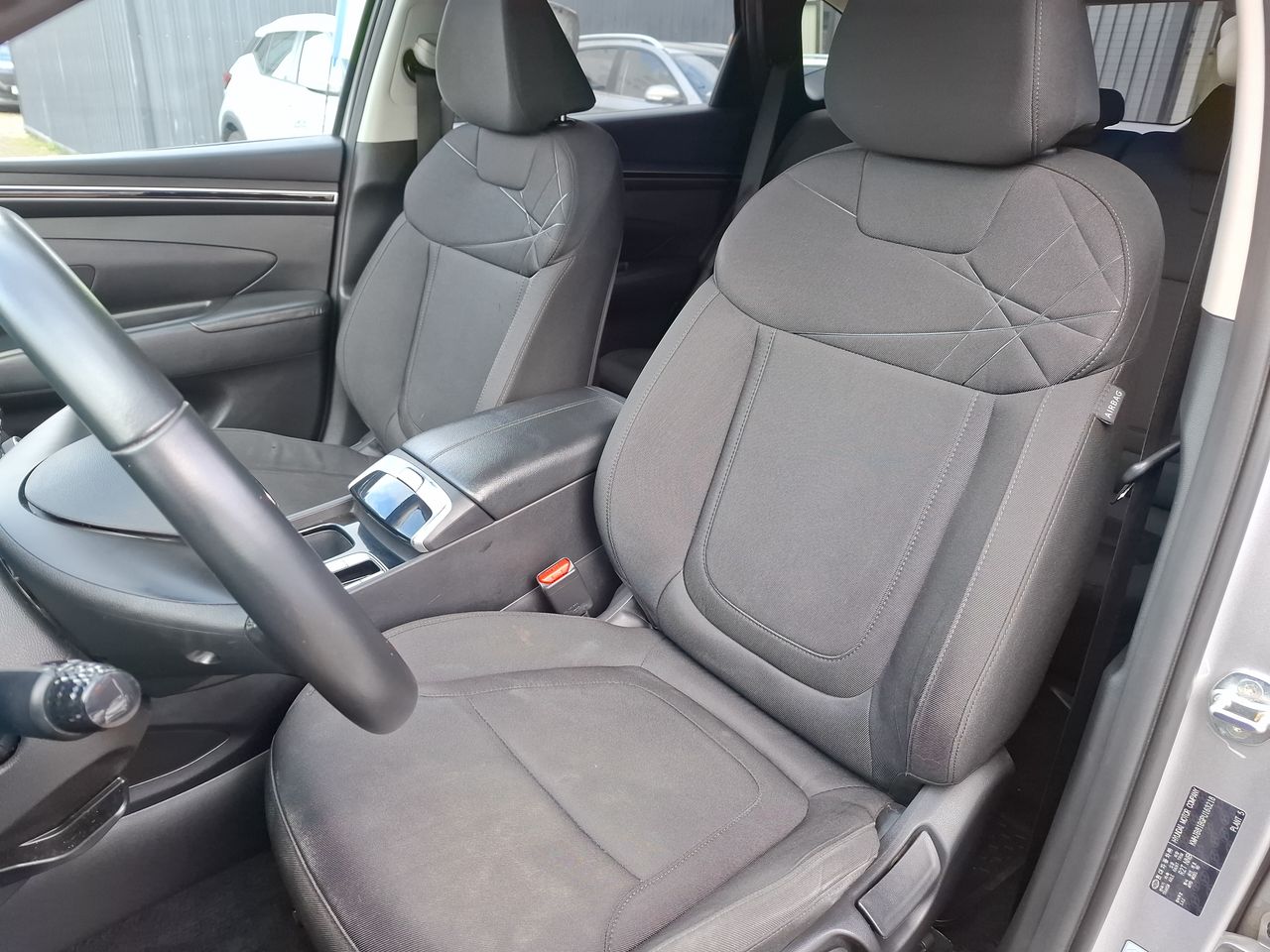 HYUNDAI - 8