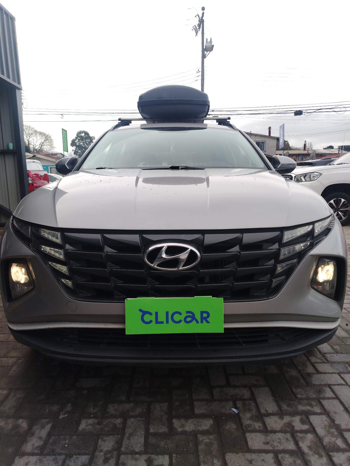 HYUNDAI - 2
