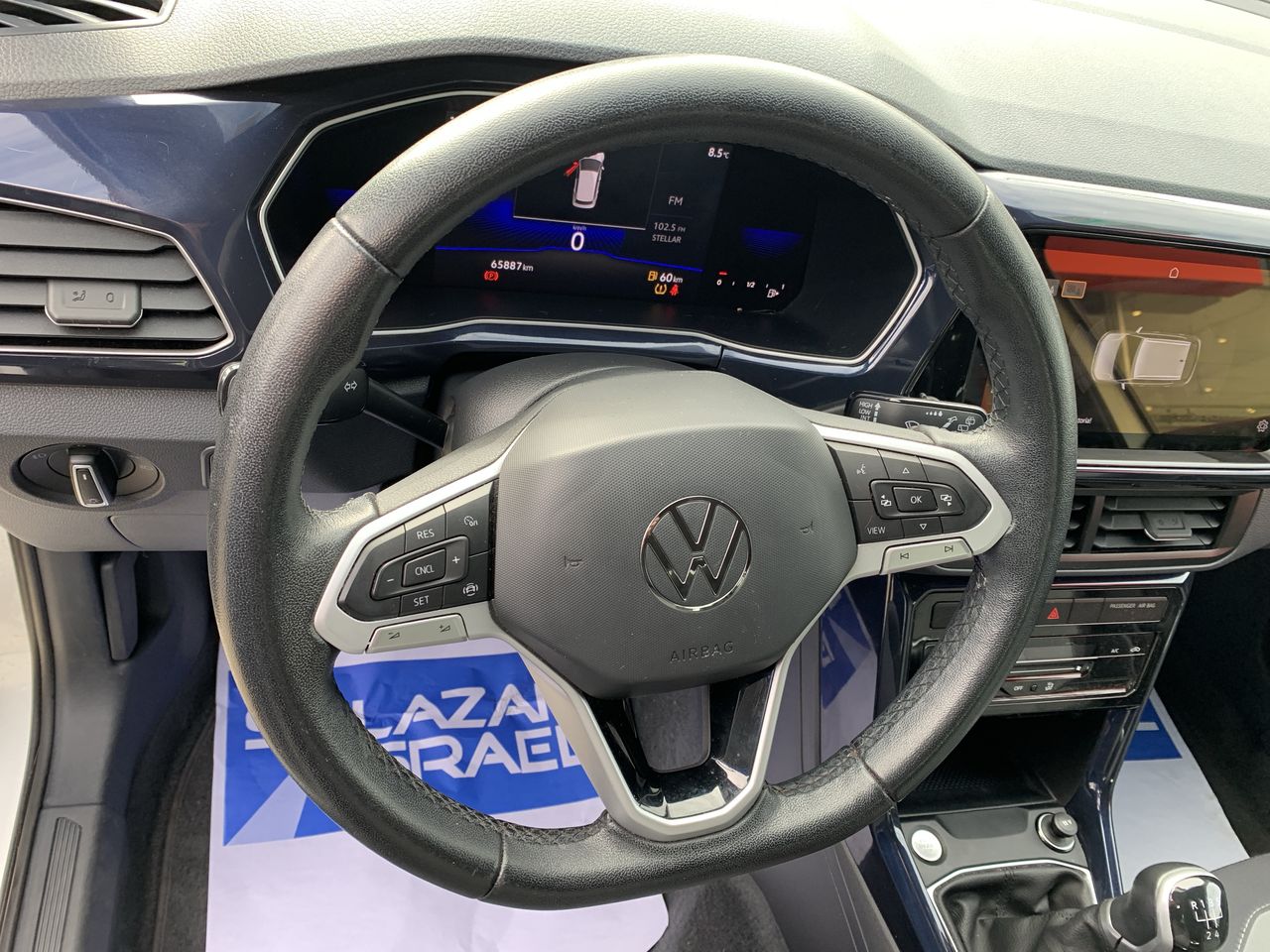 VOLKSWAGEN - 25