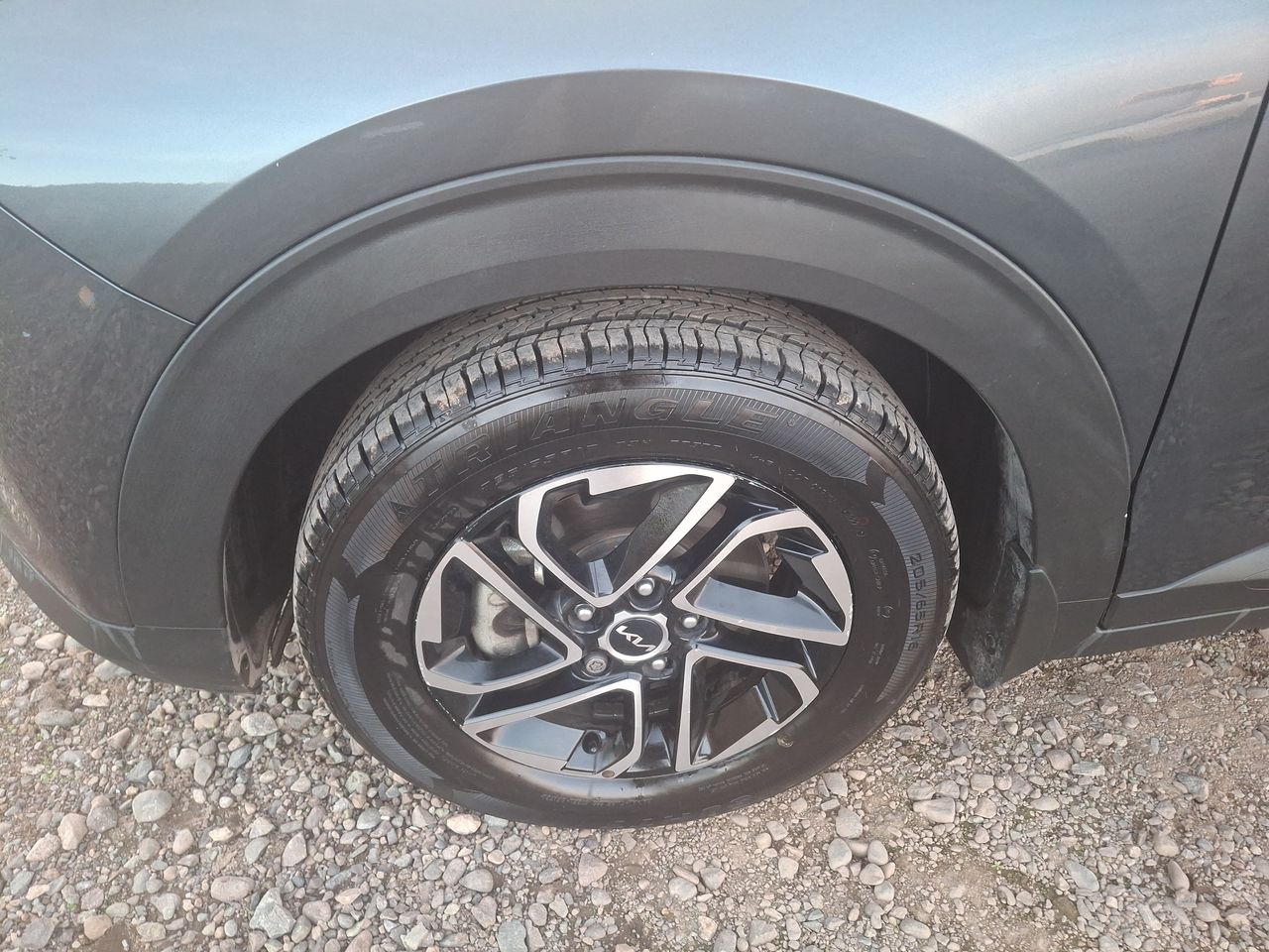 KIA Carens — foto 10 de 21