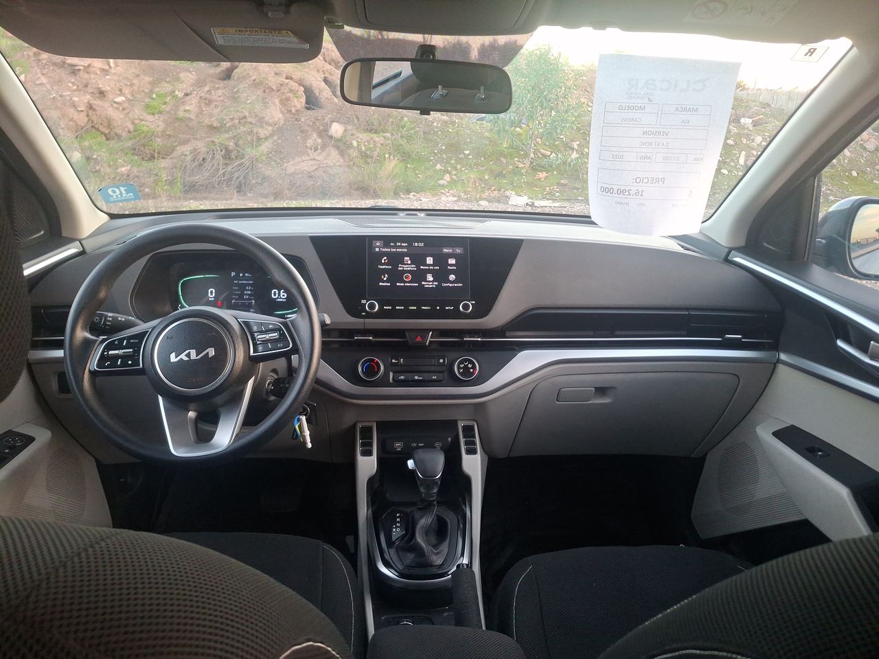 KIA Carens — foto 21 de 21