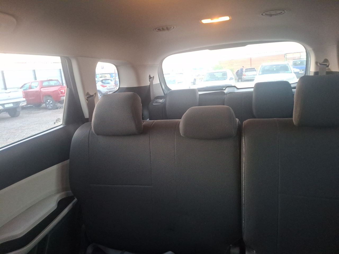 KIA Carens — foto 6 de 21