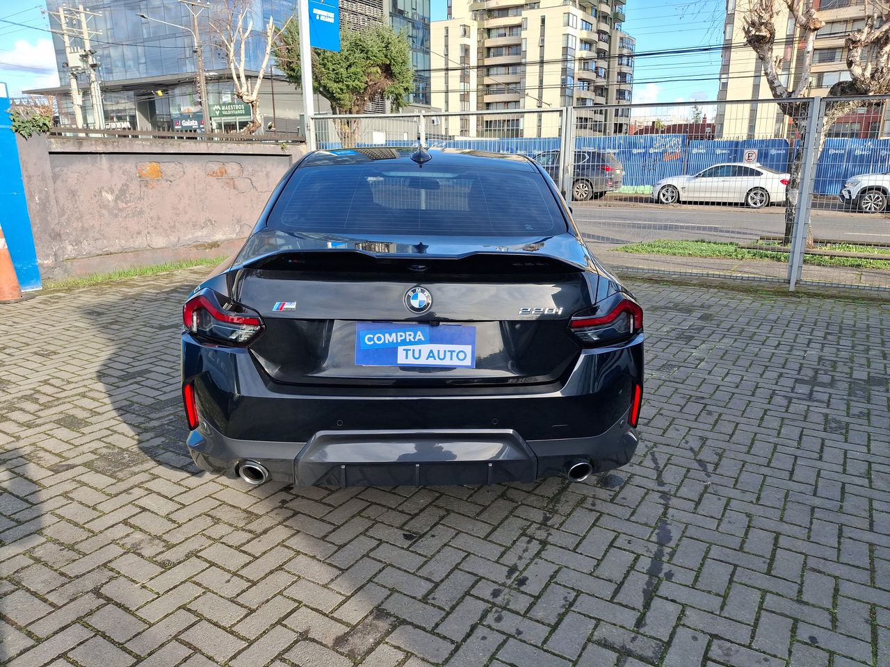 BMW - 6