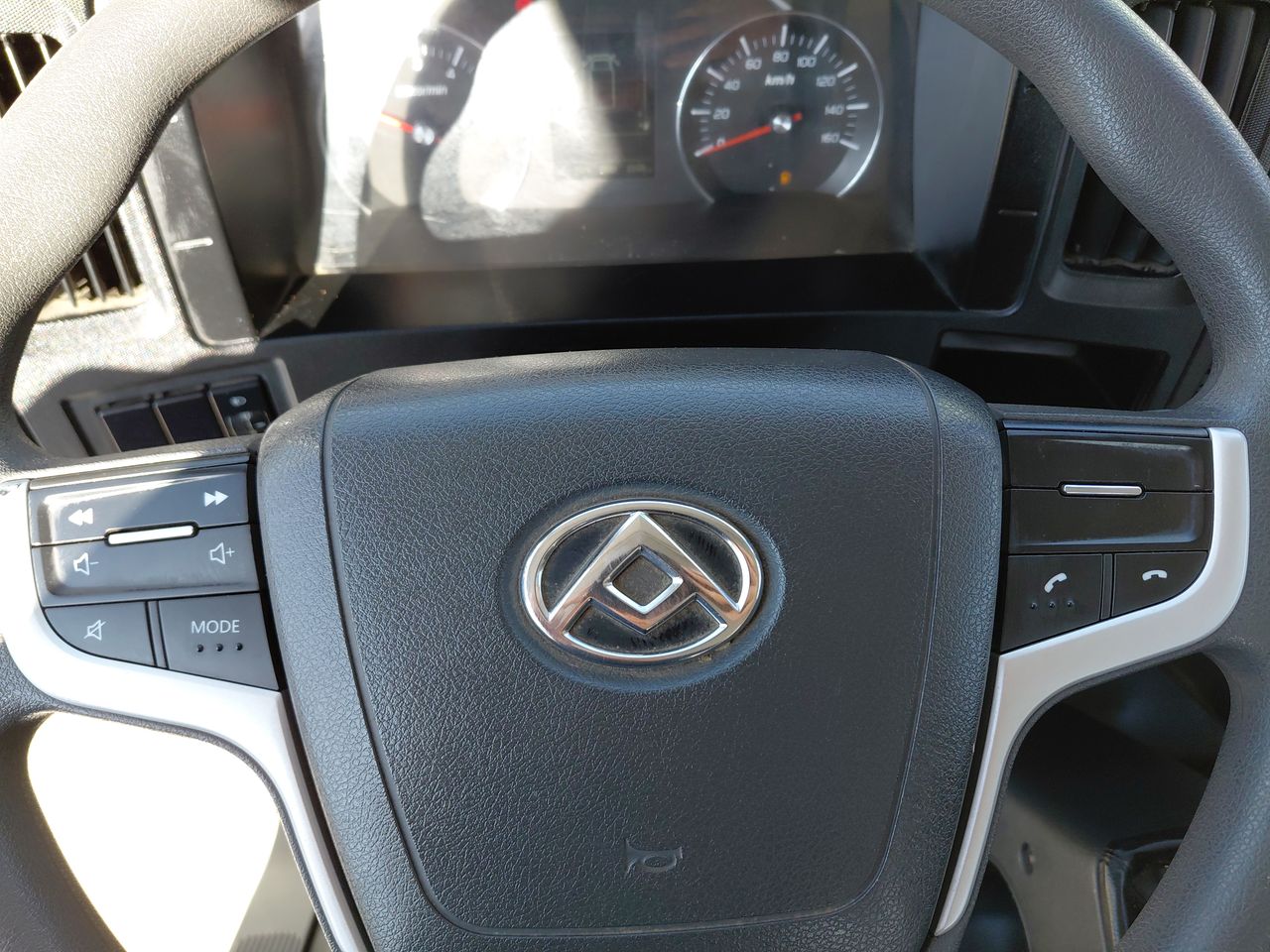 Maxus C35 — foto 18 de 25