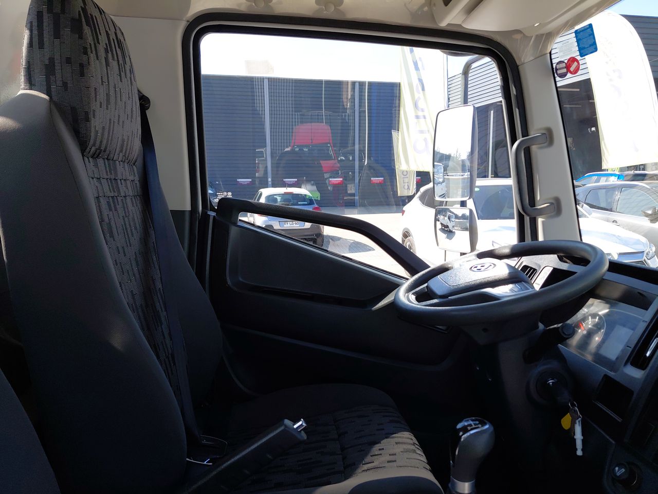 Maxus C35 — foto 8 de 25