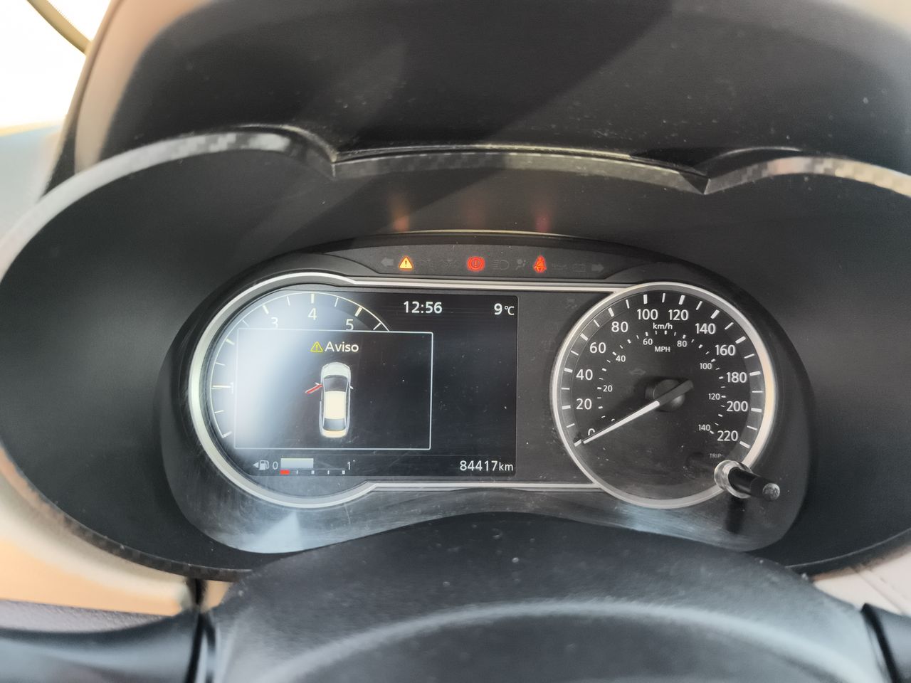 NISSAN - 25