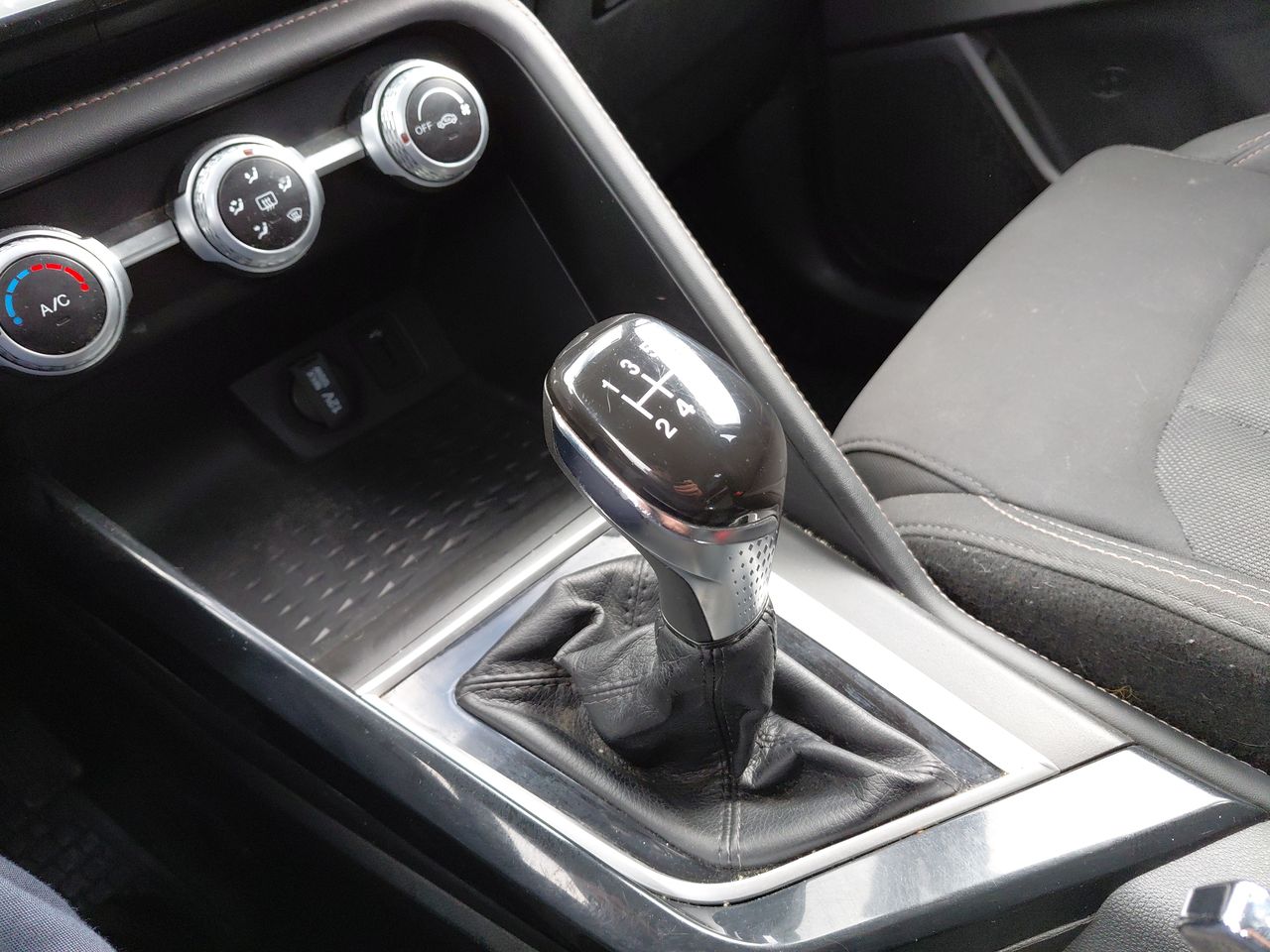 Changan Cs15 — foto 21 de 23