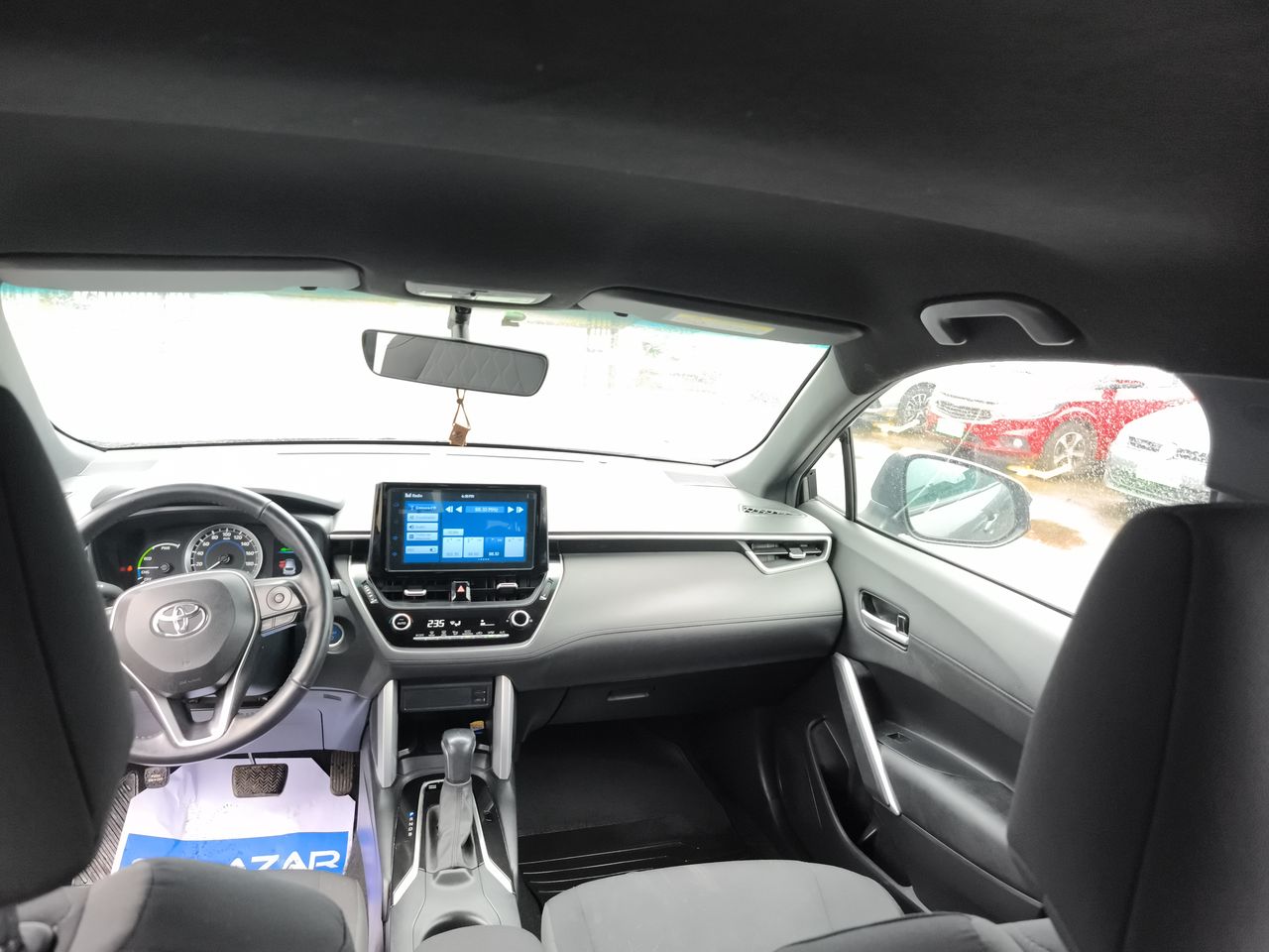 Toyota Corolla Cross — foto 10 de 34