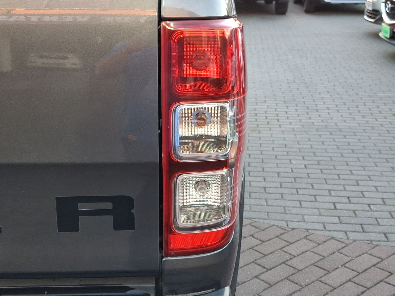 FORD - 20