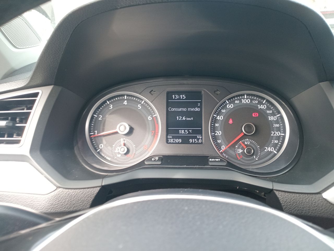 VOLKSWAGEN - 25