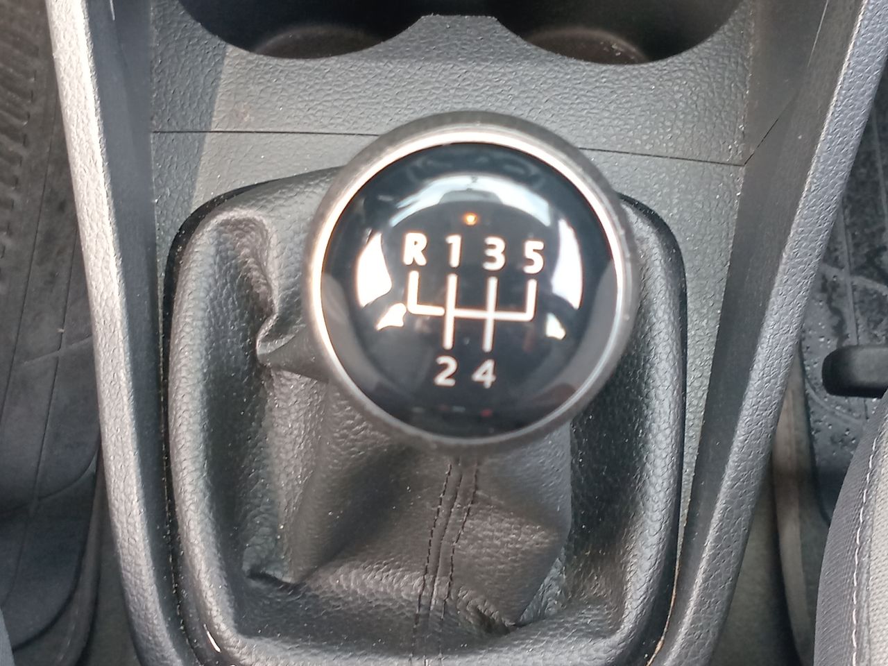 VOLKSWAGEN - 29