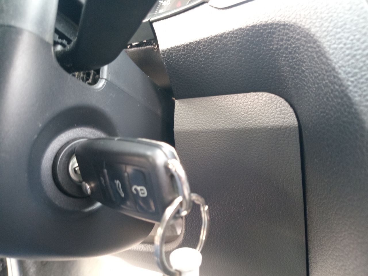 VOLKSWAGEN - 33