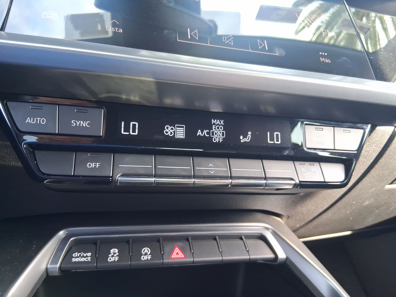 AUDI - 29