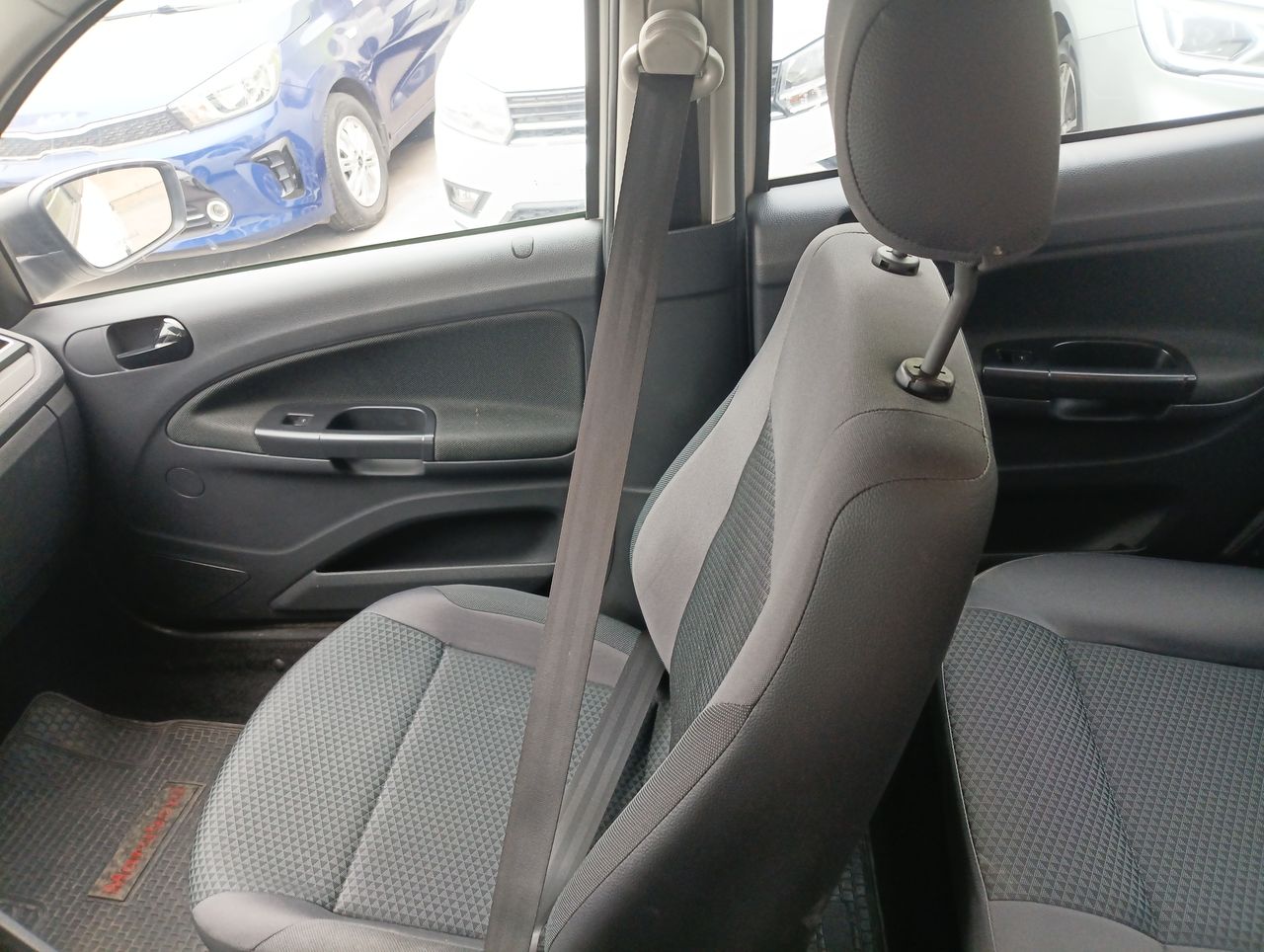 VOLKSWAGEN - 8