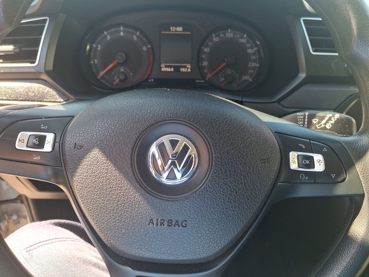 VOLKSWAGEN - 25