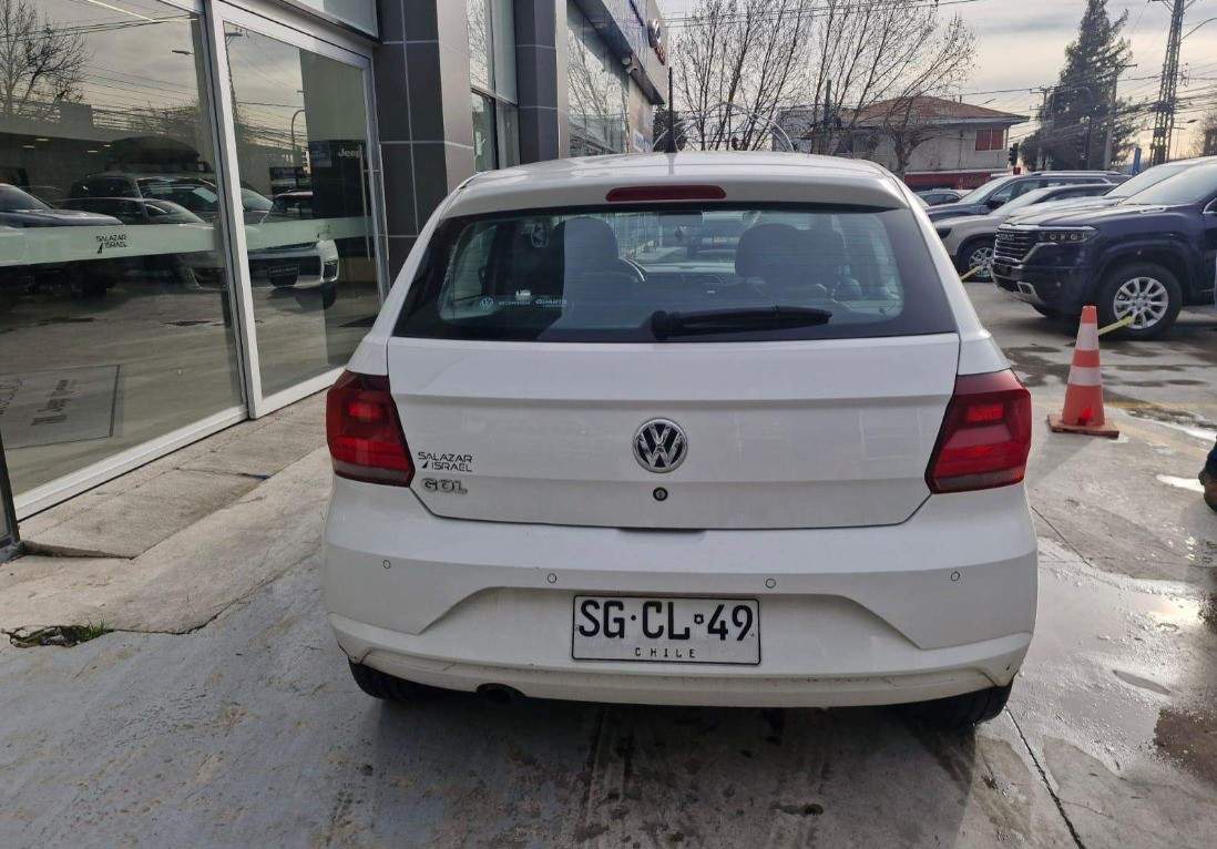 VOLKSWAGEN - 4