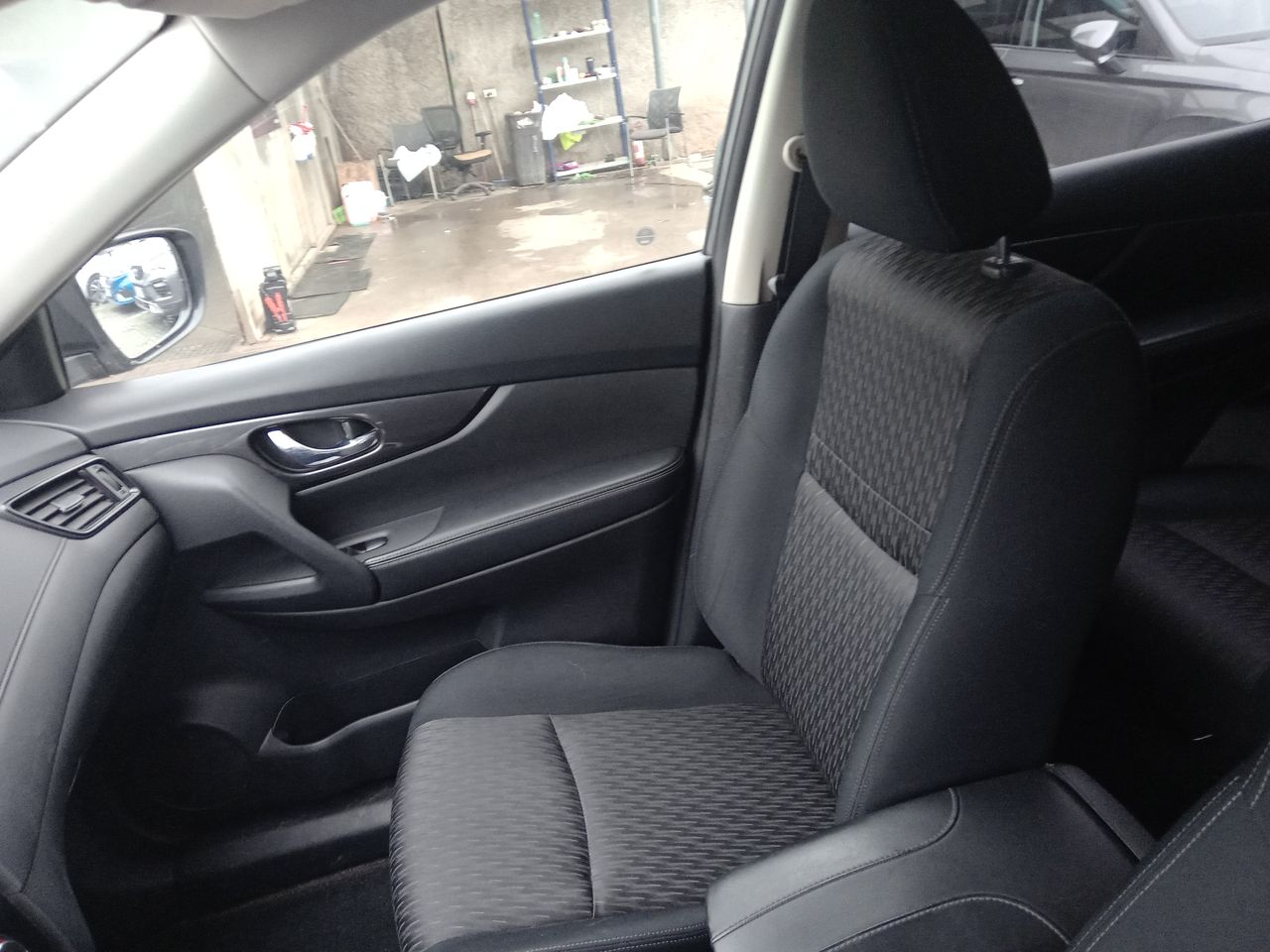 Nissan X-Trail — foto 23 de 26