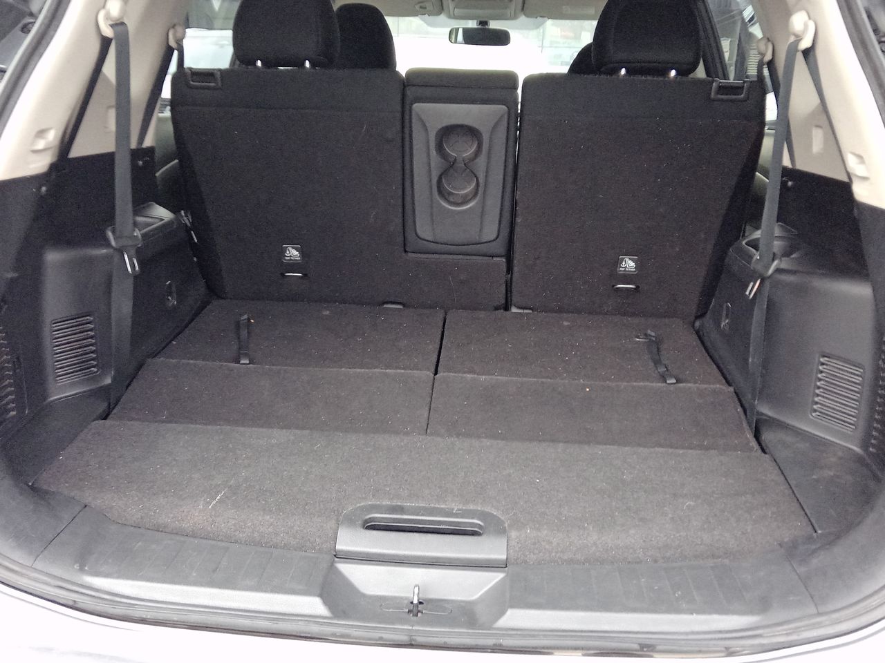 Nissan X-Trail — foto 11 de 26
