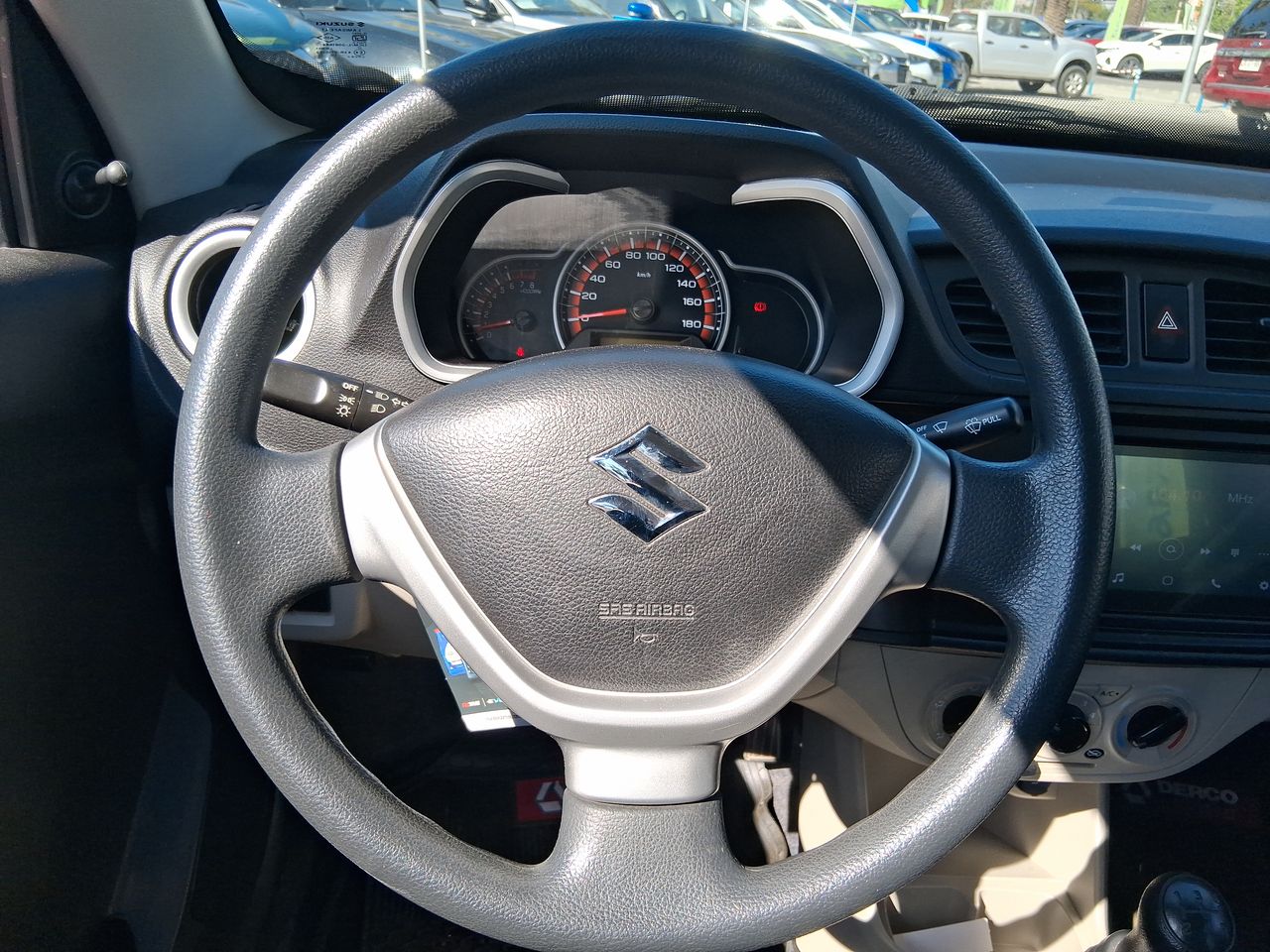 SUZUKI - 20