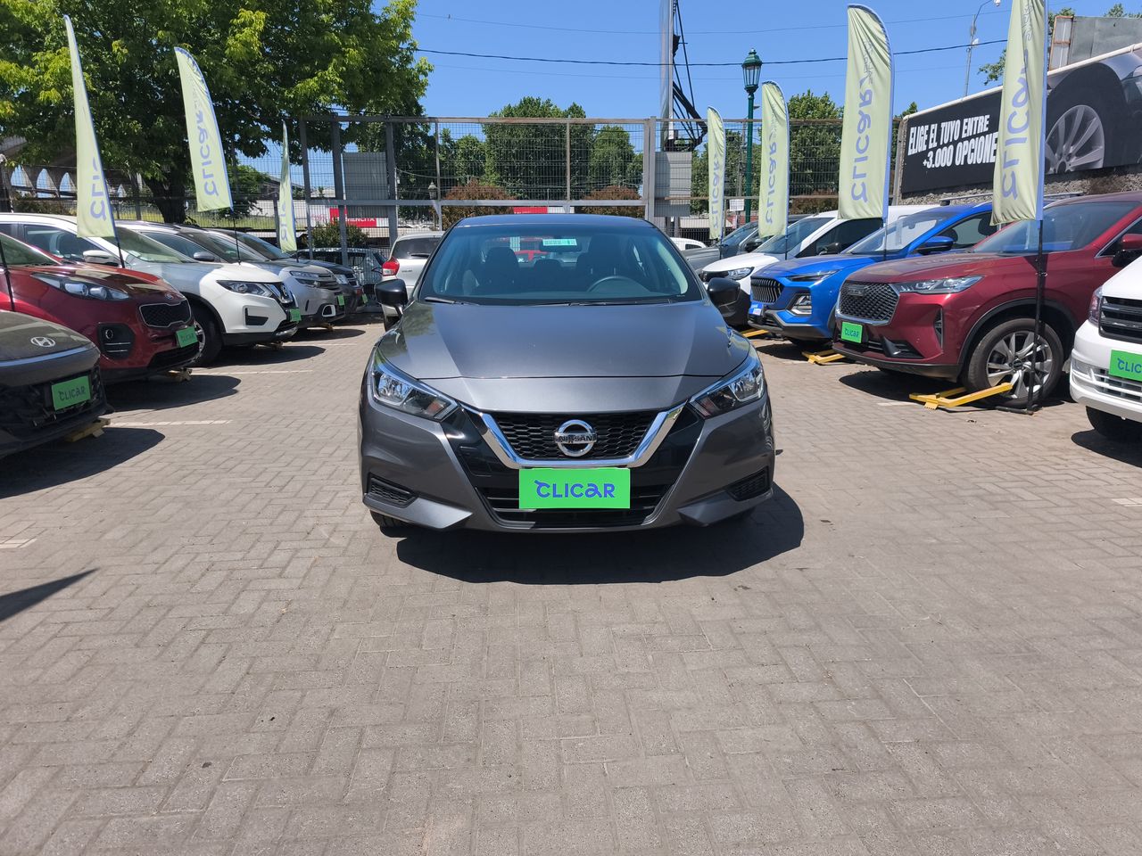 NISSAN - 2