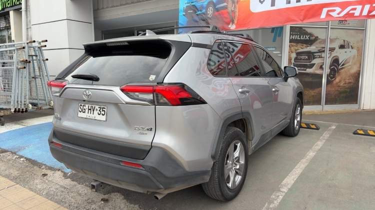 TOYOTA - 4