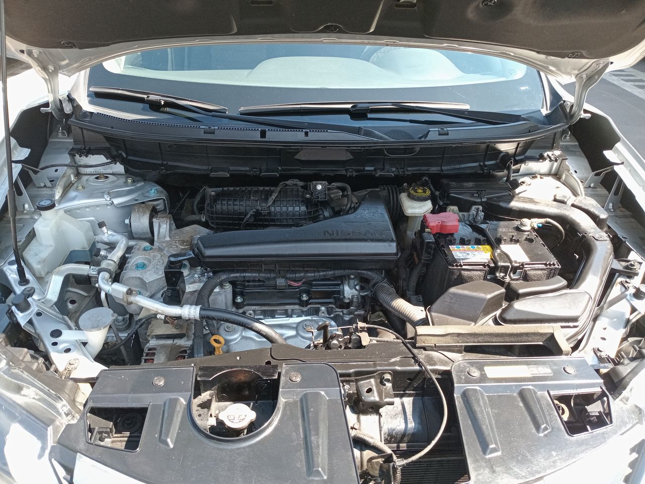 NISSAN - 16