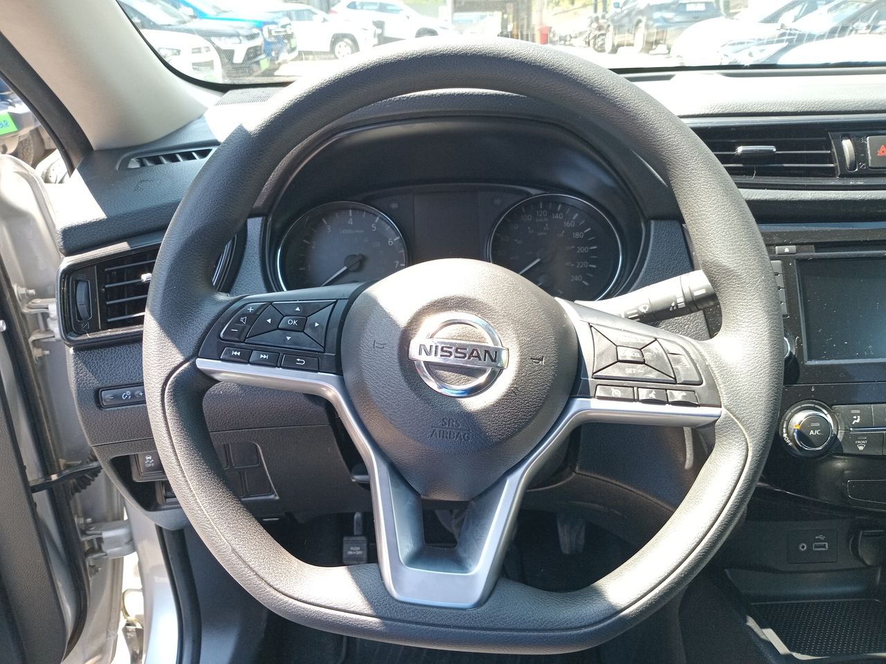 NISSAN - 23